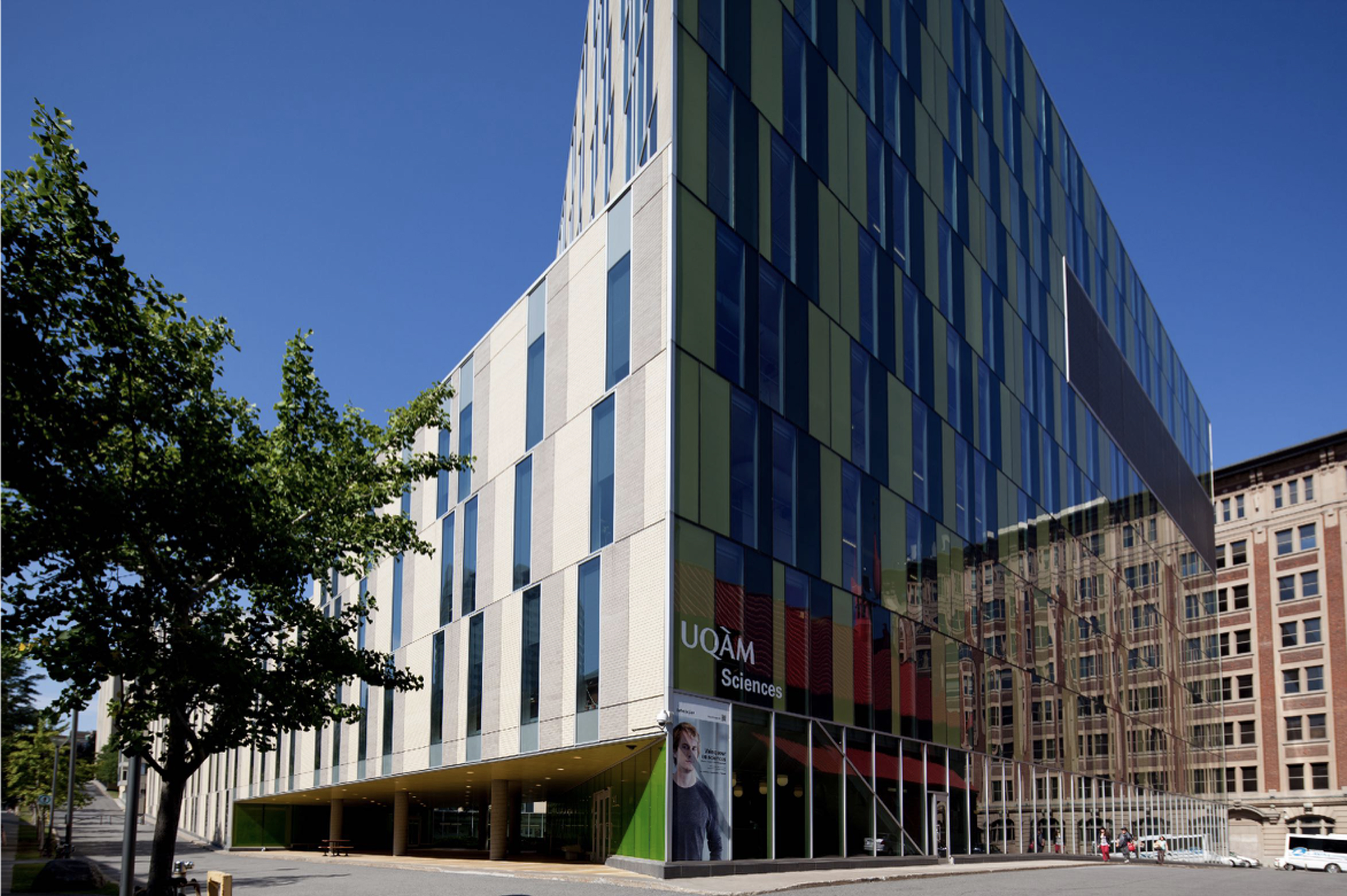 Photo-immeuble-UQAM-MT-Lab